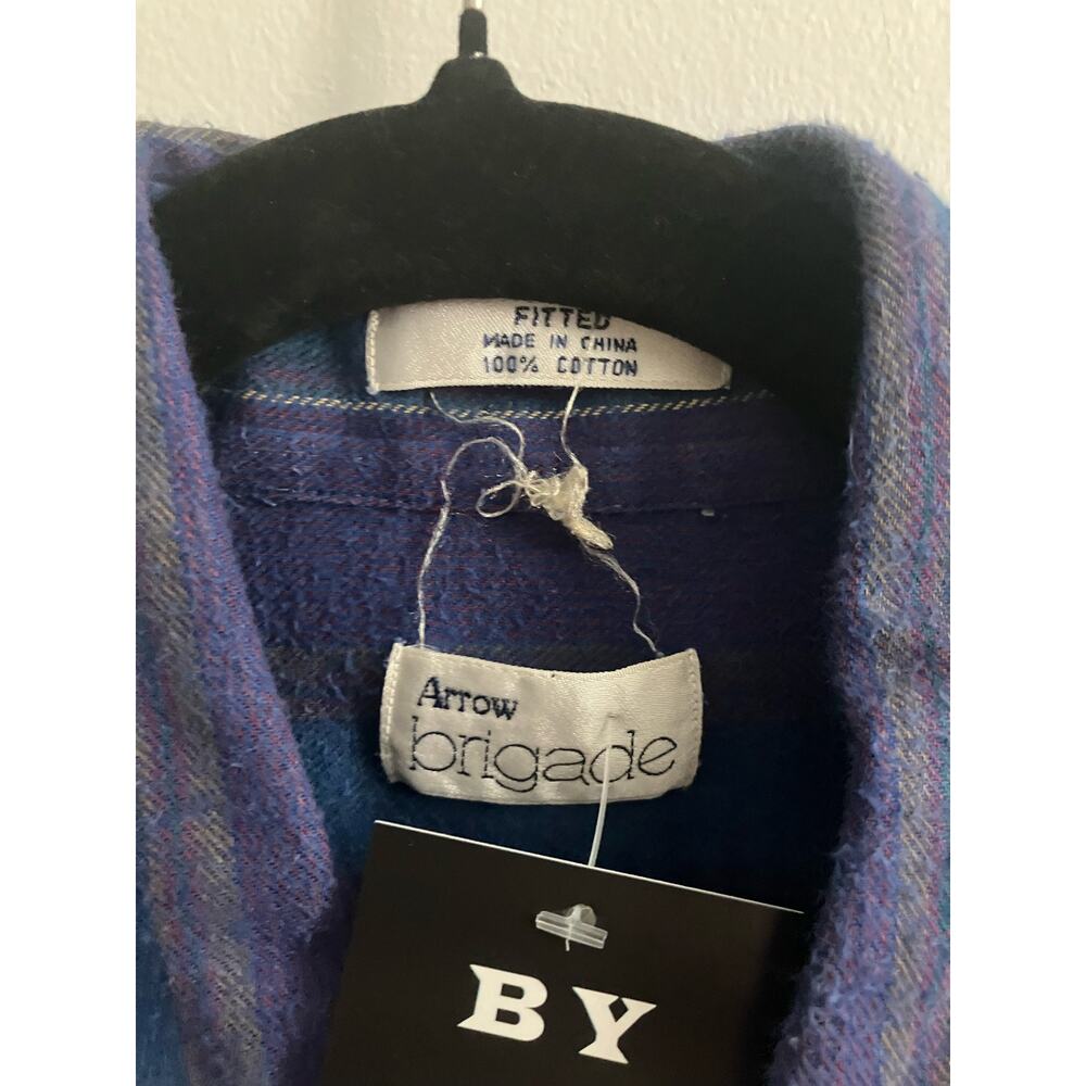 Arrow Brigade Button Down Shirt Size L